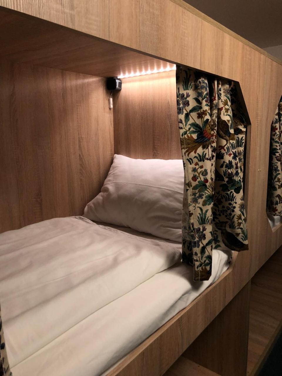 Boutique Hostel Zum Goldenen Kegel Wien Eksteriør billede