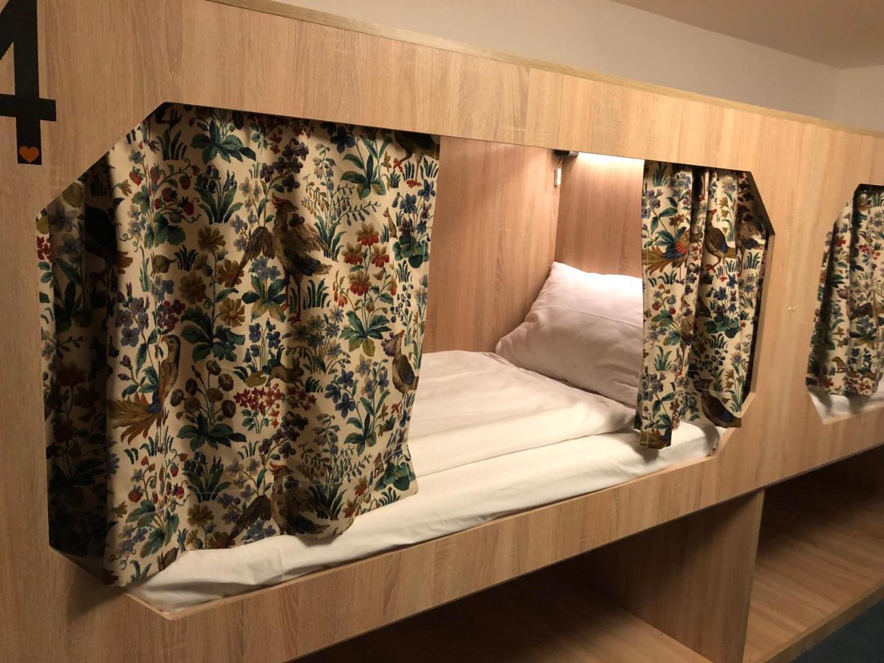 Boutique Hostel Zum Goldenen Kegel Wien Eksteriør billede